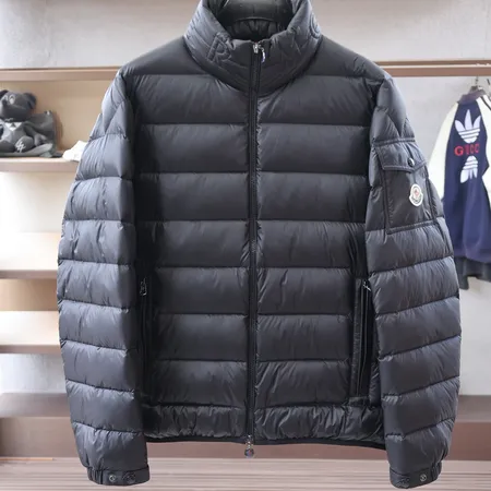 モンクレール Moncler Couyere ダウンジャケット