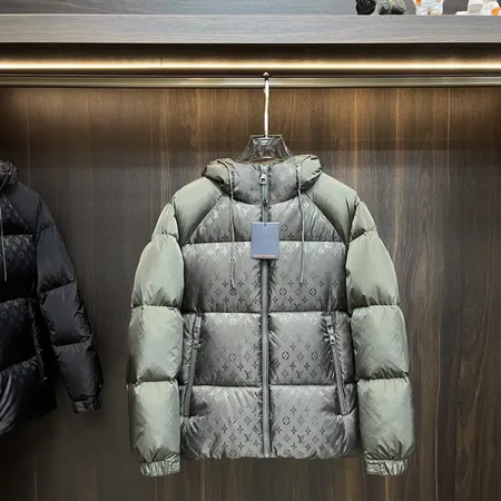 ルイヴィトン lv ダウンジャケット