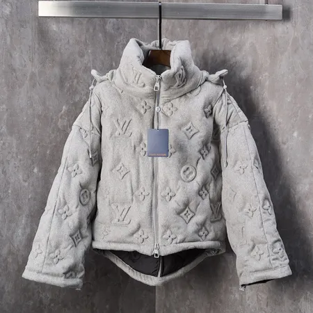 ルイヴィトン ボーイフッド パファダウンジャケット