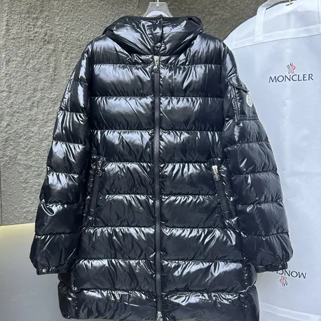 モンクレール Moncler Couyere ダウンジャケット