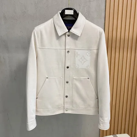 ルイヴィトン スーパーコピー ダウンジャケット