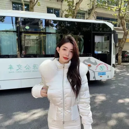 ハイブランド ダウンジャケット レディース