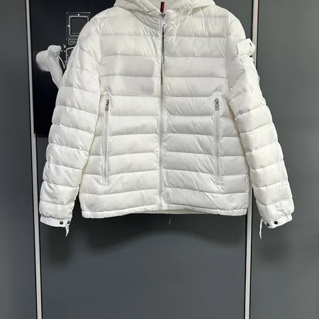 モンクレール Moncler Couyere ダウンジャケット