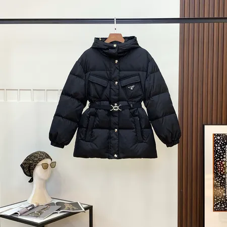 プラダ Prada ダウンジャケット