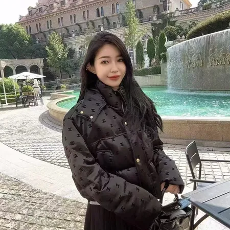 シャネル Chanel ダウンジャケット