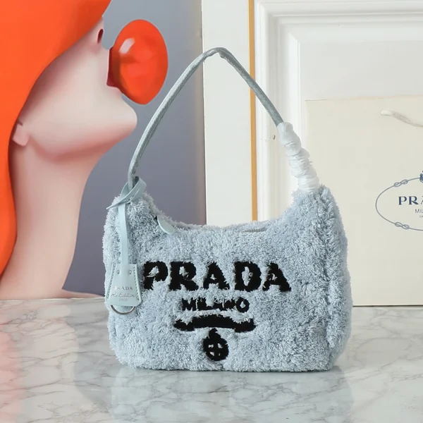 PRADA ハンドバッグ Re Edition 2000