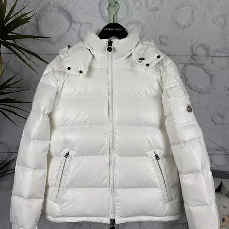 モンクレール Moncler Couyere ダウンジャケット