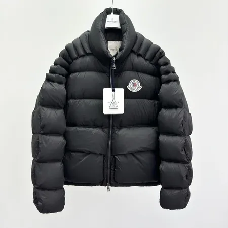 モンクレール Moncler Couyere ダウンジャケット