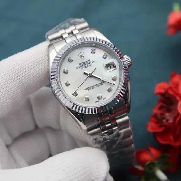 ロレックス 時計 人気