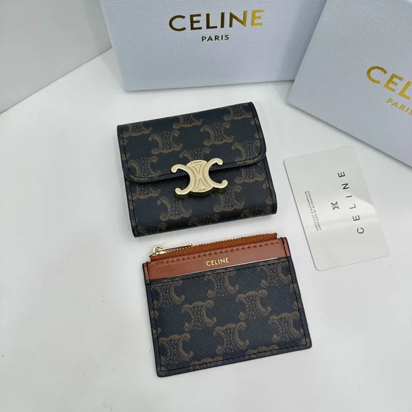 CELINEトリオンフ ミニ財布