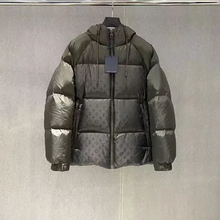 ブランド ダウンジャケットメンズ