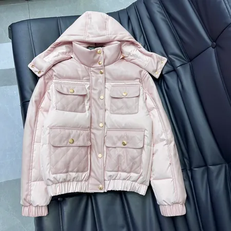 シャネル Chanel ダウンジャケット