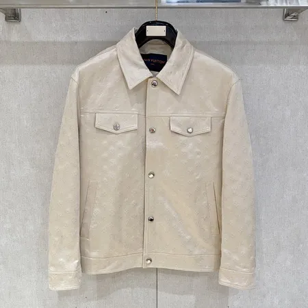 ルイヴィトン lv ダウンジャケット