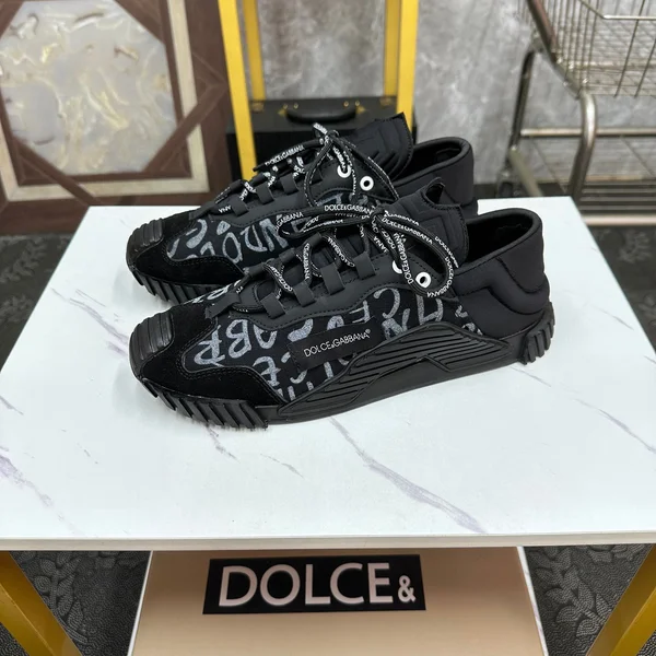 ドルチェアンドガッバーナ スリッポンスニーカー