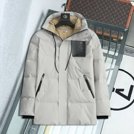 ロエベ Loewe ダウンジャケット