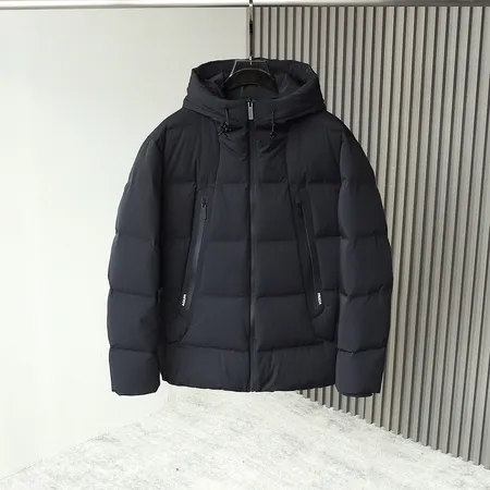 プラダ Prada ダウンジャケット