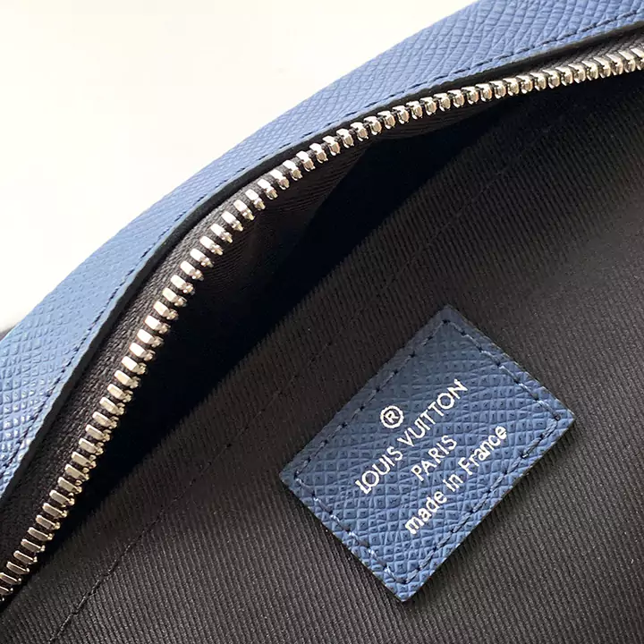 lv タイガ 斜め掛けバッグ