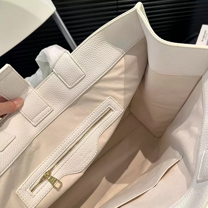 LOUIS VUITTON  オンザゴー トートバッグ
