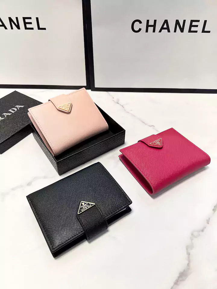 Prada 財布付き