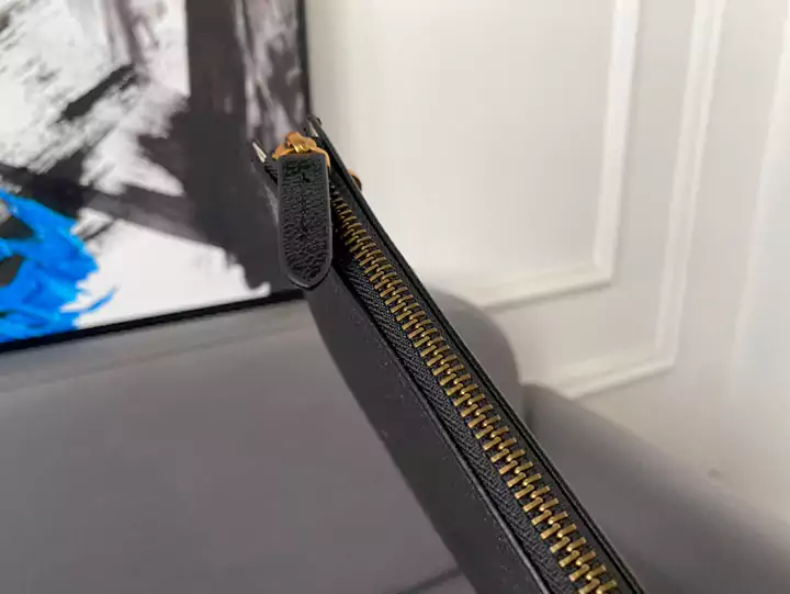 クラッチバッグ 大人気 armani
