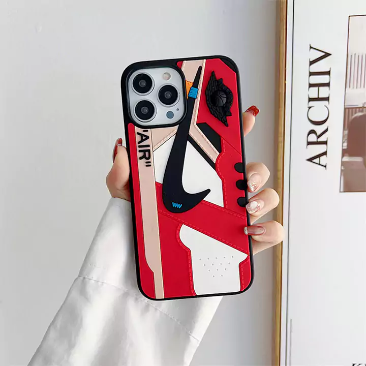 ブランド iPhone 16promax ケース、送料無料、おしゃれな靴型、Nike アイフォン 15/15Pro/15Promax ケース、低価格のクールな 3D iPhone 14/13/12 保護ケース