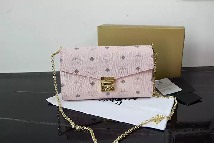 mcm ショルダーバッグ 人気