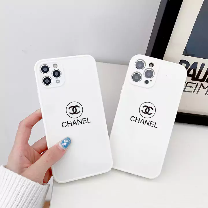 シャネル iphone 16 15 14 ケース