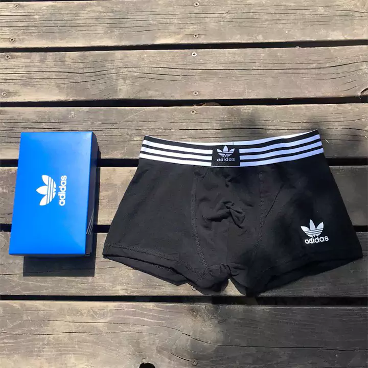 刺繍入りのadidasブランドのパンツは、緩みにくく、肌に優しく快適で、吸汗性に優れています。このパンツは3色展開です。