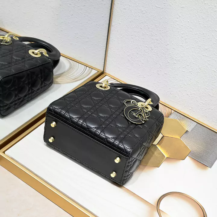 Diorバッグ 人気