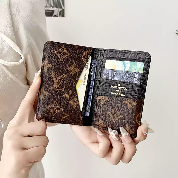 ルイヴィトン 財布 サイズ