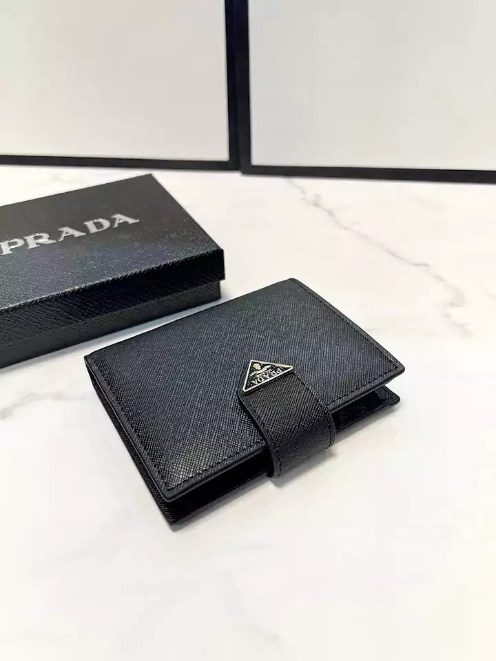 Prada 財布付き