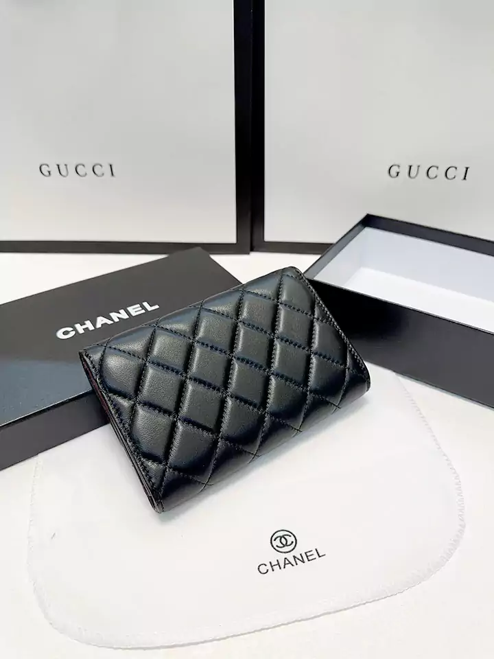 CHANEL スモールフラップウォレット
