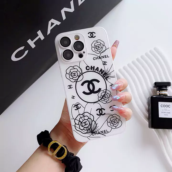chanel iphone15 plusケースツバキ