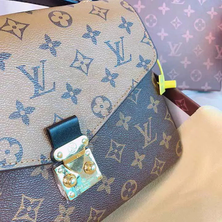 LV モノグラム 郵便配達バッグ