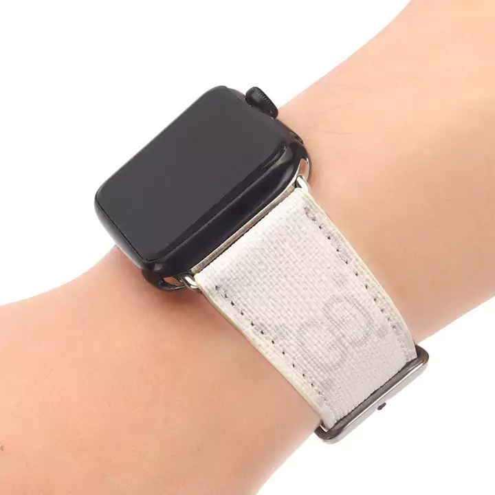 グッチ GUCCI アップルウォッチ バンド ベルト Apple Watch ベルト交換 レザーベルト レザーバンド ウォッチバンド 38mm 40mm 42mm 44mm 人気新作