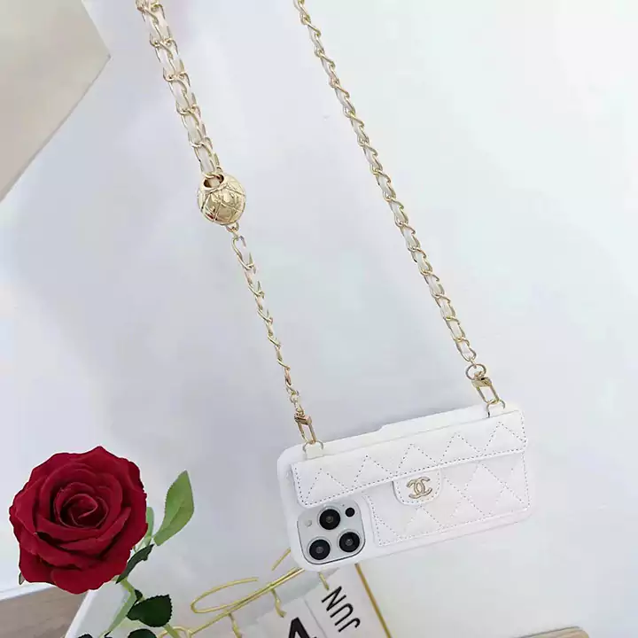 シャネルアイホン16 proケースラステッチ