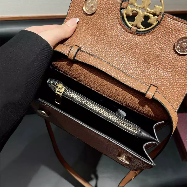 Tory Burch スマホショルダー イエロー