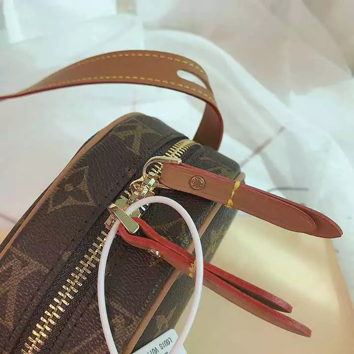 ルイビトンショルダーバッグ海外販売