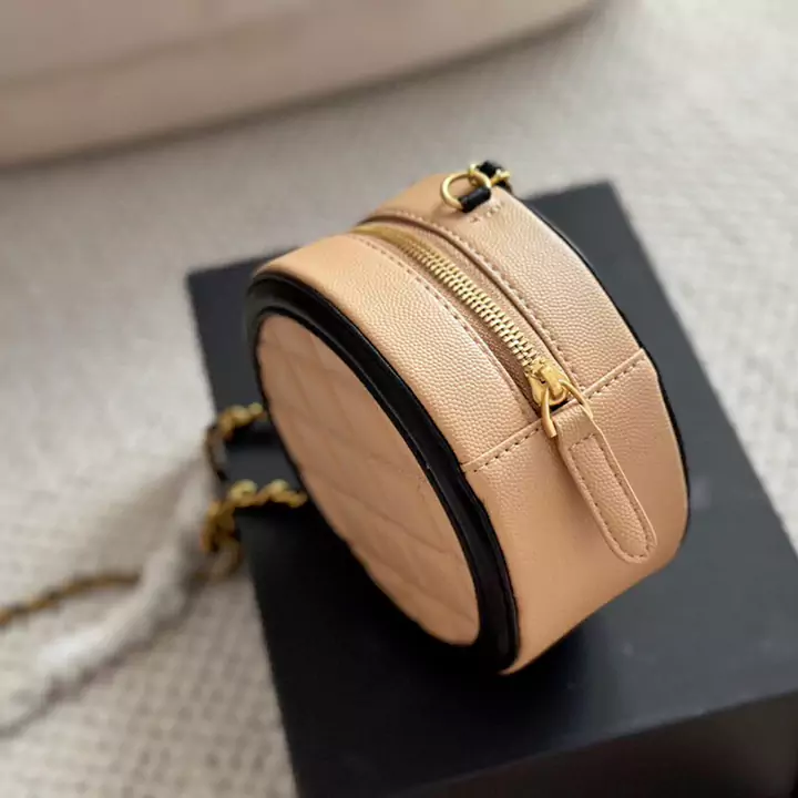 chanel バッグ  成人の日 プレゼント