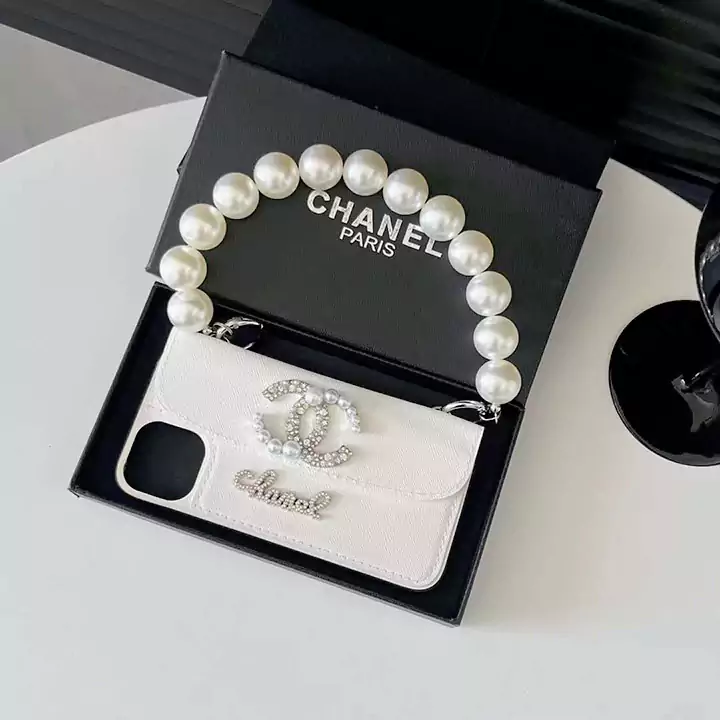 シャネル iphone ケース 16 15 chanel 携帯 ケース ブランド チェーン 付き 可愛い 流行り 女性 20 代 30 代 新しい 人気 ファッション 耐衝撃 