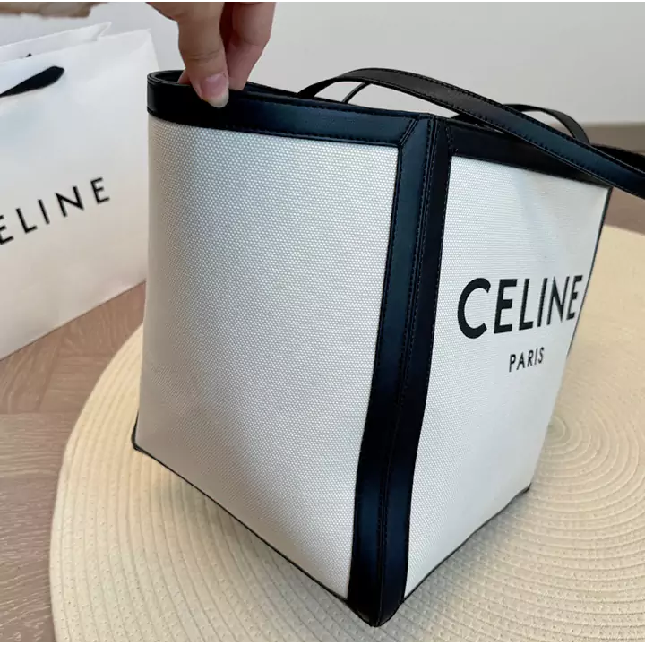 CELINEトートバッグ レザー