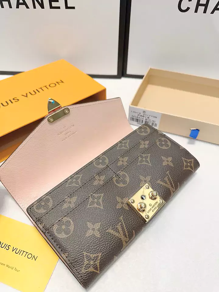 Balenciagaチェーンバッグ