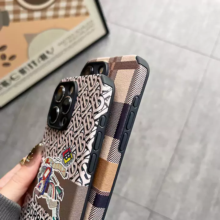 バーバリーburberry iphone 15 プロケース