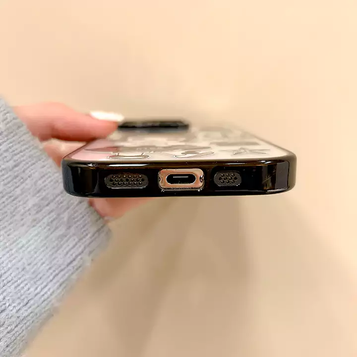 シャネルiphone15 plusケースクリア