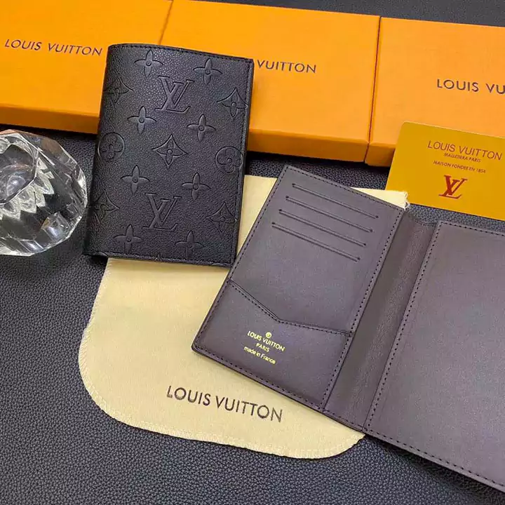 二つ折り財布vuitton