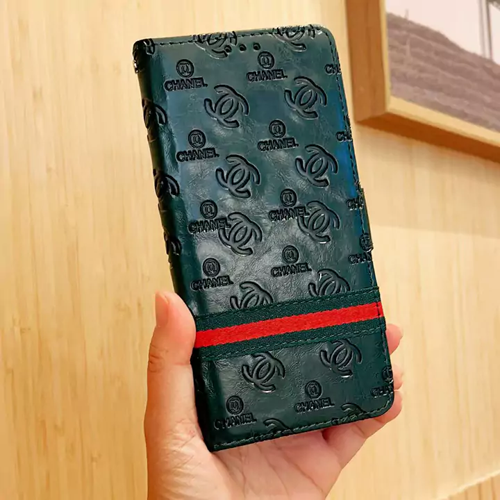 ハイブランド シャネル iphone 16 15 ケース ブランド chanel 16 plus 16 pro max celine セリーヌ 携帯 ケース 革 手帳型 財布 付き 新作 大人 激安 通販 