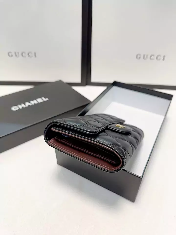 CHANEL スモールフラップウォレット