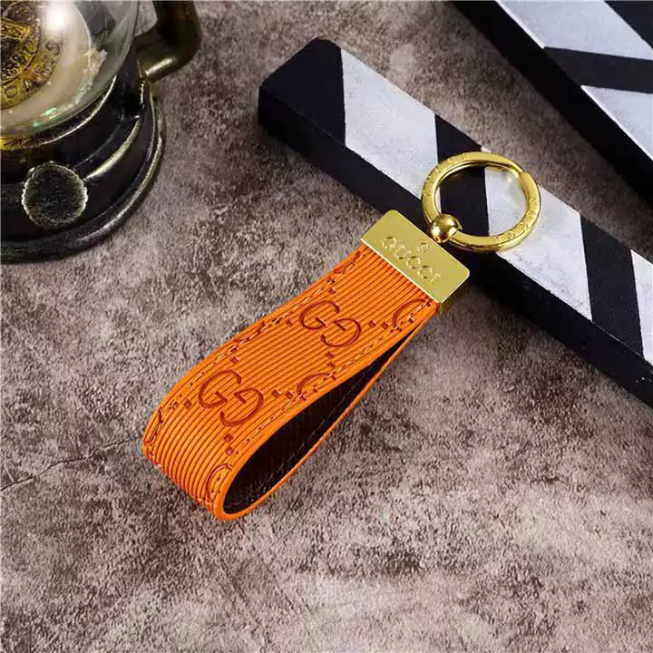 Gucci エンボスキーチェーン