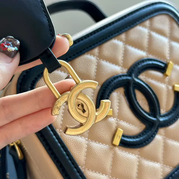 2WAY ショルダーバッグ chanel