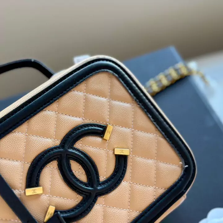 2WAY ショルダーバッグ chanel